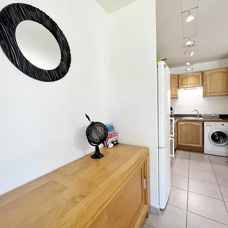 T3 Hippocampe -jardin -piscine -garage -clim Apartment