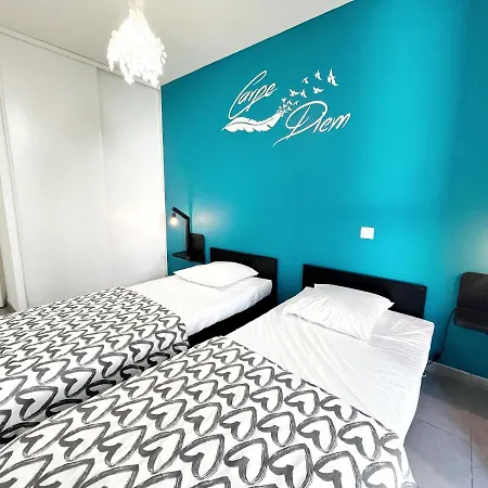T3 Hippocampe -jardin -piscine -garage -clim Apartment *